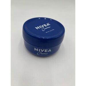 NIVEA Creme 6.8 oz 192g Moisturizing Cream Sealed Classic Blue Tin Face Body